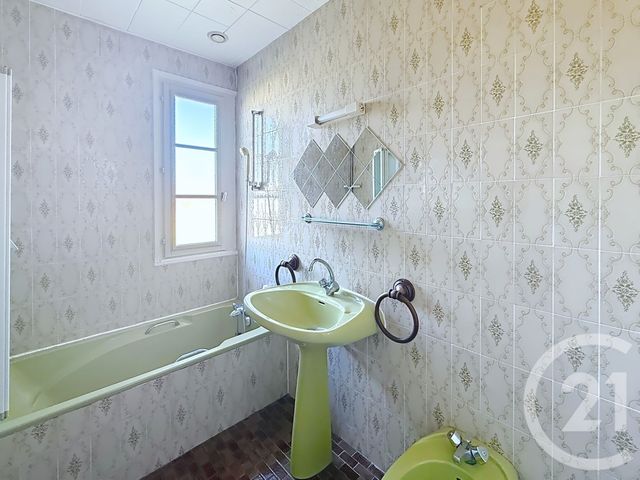 Maison à vendre - 11 pièces - 190,94 m2 - Angouleme - 16 - POITOU-CHARENTES