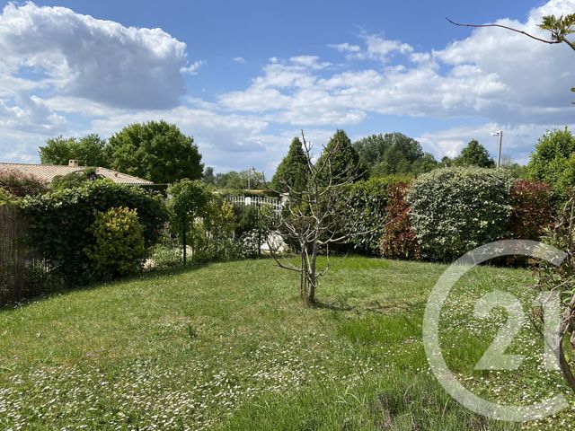 Maison &agrave; louer - 5 pi&egrave;ces - 113 m2 - L Isle D Espagnac - 16 - POITOU-CHARENTES