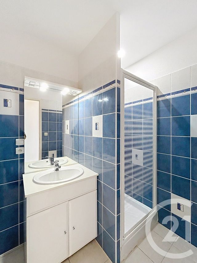 Maison &agrave; louer - 5 pi&egrave;ces - 113 m2 - L Isle D Espagnac - 16 - POITOU-CHARENTES