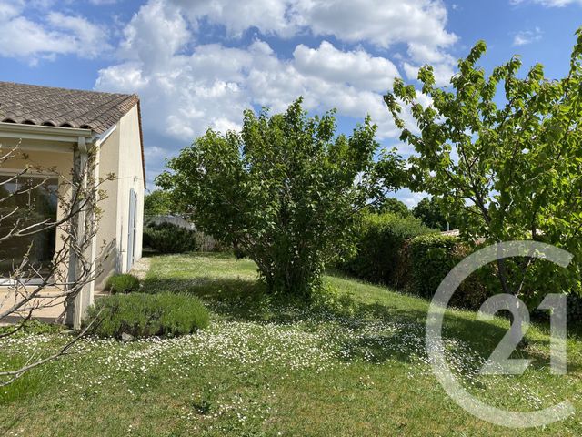 Maison &agrave; louer - 5 pi&egrave;ces - 113 m2 - L Isle D Espagnac - 16 - POITOU-CHARENTES