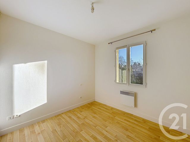 Maison &agrave; louer - 5 pi&egrave;ces - 113 m2 - L Isle D Espagnac - 16 - POITOU-CHARENTES