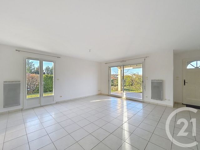 Maison &agrave; louer - 5 pi&egrave;ces - 113 m2 - L Isle D Espagnac - 16 - POITOU-CHARENTES