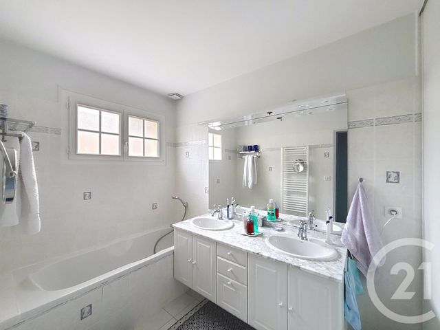 Maison &agrave; vendre - 6 pi&egrave;ces - 148 m2 - Fleac - 16 - POITOU-CHARENTES