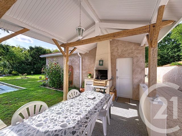 Maison &agrave; vendre - 6 pi&egrave;ces - 148 m2 - Fleac - 16 - POITOU-CHARENTES