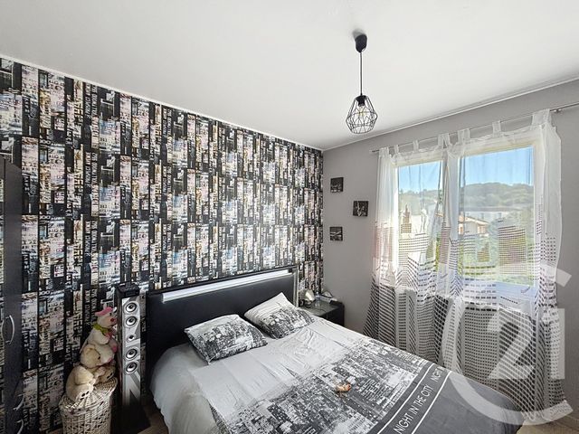 Maison &agrave; vendre - 5 pi&egrave;ces - 106 m2 - Ruelle Sur Touvre - 16 - POITOU-CHARENTES