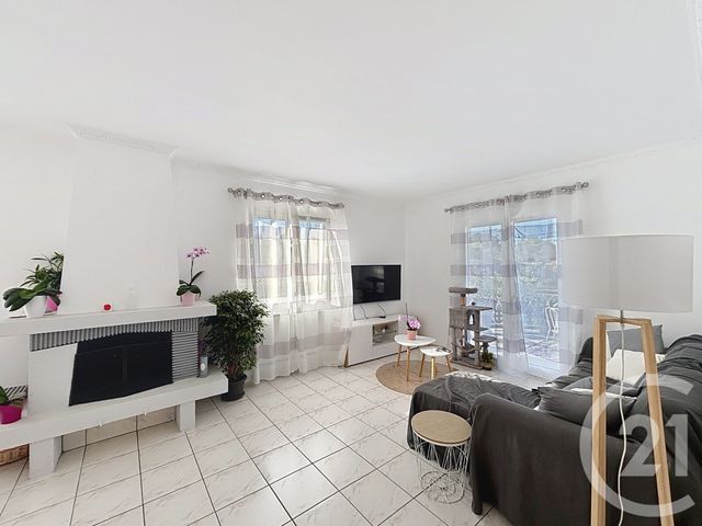 Maison &agrave; vendre - 5 pi&egrave;ces - 106 m2 - Ruelle Sur Touvre - 16 - POITOU-CHARENTES