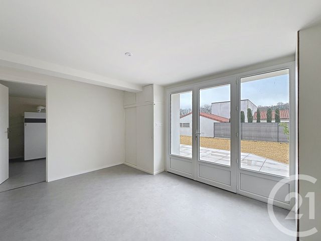 Maison à louer - 4 pièces - 123,28 m2 - Ruelle Sur Touvre - 16 - POITOU-CHARENTES