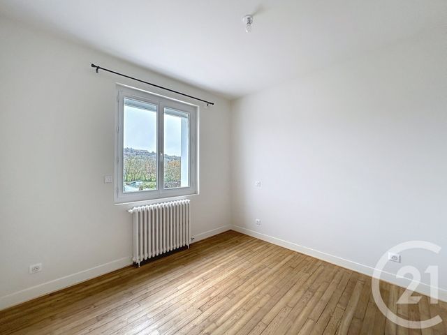 Maison à louer - 4 pièces - 123,28 m2 - Ruelle Sur Touvre - 16 - POITOU-CHARENTES