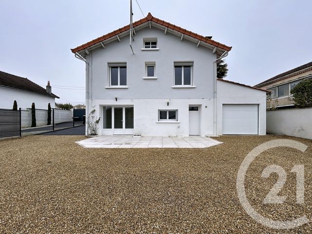 Maison à louer - 4 pièces - 123,28 m2 - Ruelle Sur Touvre - 16 - POITOU-CHARENTES