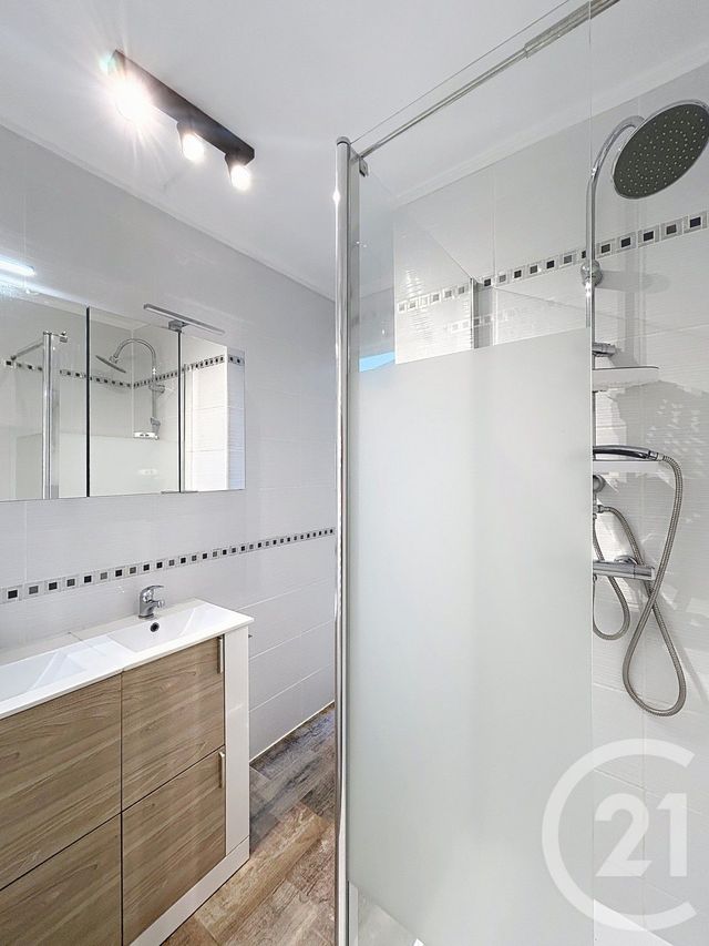 Appartement F3 à louer - 3 pièces - 62,69 m2 - Angouleme - 16 - POITOU-CHARENTES