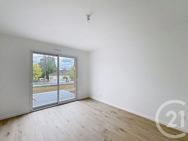 Maison à louer - 4 pièces - 134,70 m2 - Champniers - 16 - POITOU-CHARENTES