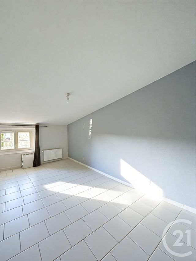 Maison à louer - 4 pièces - 93,70 m2 - Gond Pontouvre - 16 - POITOU-CHARENTES