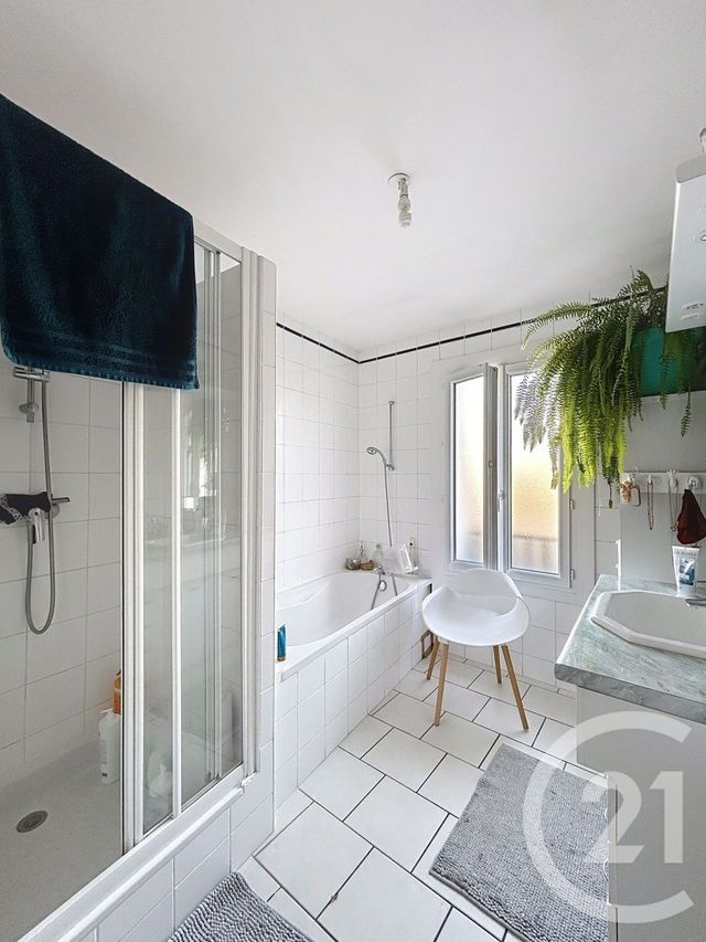 Maison à louer - 4 pièces - 93,70 m2 - Gond Pontouvre - 16 - POITOU-CHARENTES