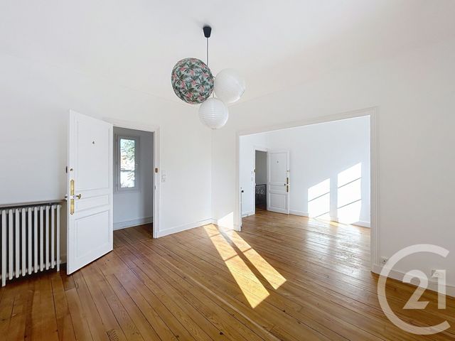 Appartement F4 à louer - 3 pièces - 103 m2 - Angouleme - 16 - POITOU-CHARENTES