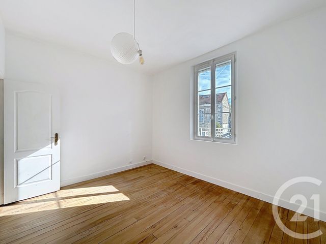 Appartement F4 à louer - 3 pièces - 103 m2 - Angouleme - 16 - POITOU-CHARENTES