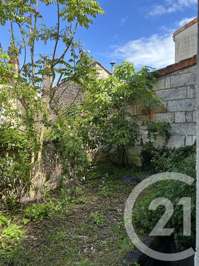 Appartement F4 à louer - 3 pièces - 103 m2 - Angouleme - 16 - POITOU-CHARENTES