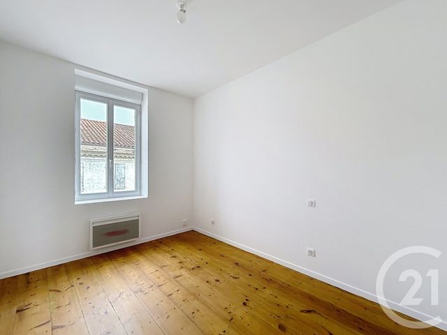 Appartement F2 à louer - 3 pièces - 66,86 m2 - Angouleme - 16 - POITOU-CHARENTES