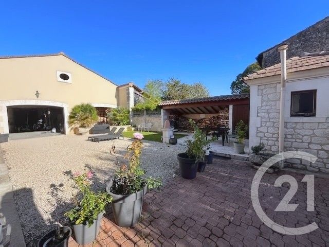 Maison à vendre - 5 pièces - 139,02 m2 - Mosnac - 16 - POITOU-CHARENTES