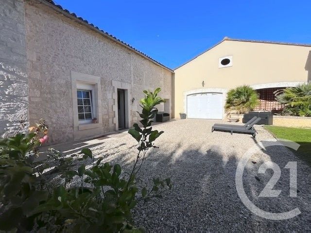 Maison à vendre - 5 pièces - 139,02 m2 - Mosnac - 16 - POITOU-CHARENTES