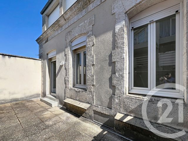Appartement F1 &agrave; louer - 1 pi&egrave;ce - 26,98 m2 - Angouleme - 16 - POITOU-CHARENTES