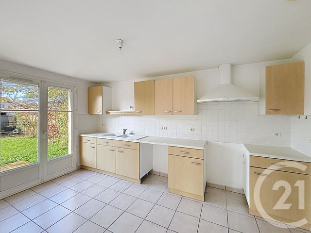 Maison à vendre - 5 pièces - 109 m2 - Gond Pontouvre - 16 - POITOU-CHARENTES