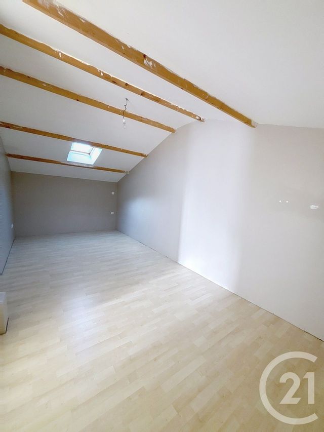 Maison à vendre - 5 pièces - 109 m2 - Gond Pontouvre - 16 - POITOU-CHARENTES