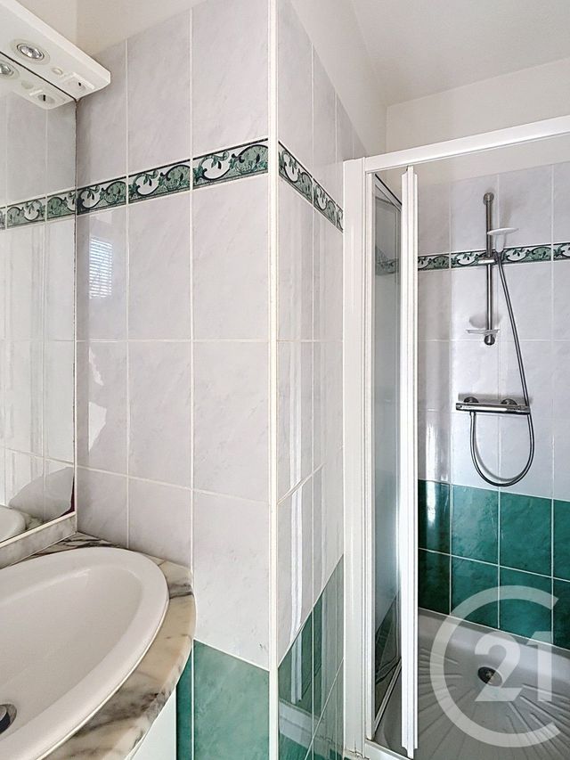 Maison à vendre - 5 pièces - 109 m2 - Gond Pontouvre - 16 - POITOU-CHARENTES