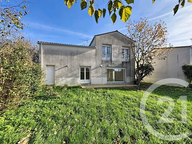Maison à vendre - 5 pièces - 109 m2 - Gond Pontouvre - 16 - POITOU-CHARENTES