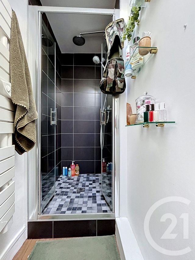 Maison &agrave; louer - 4 pi&egrave;ces - 126,71 m2 - Angouleme - 16 - POITOU-CHARENTES