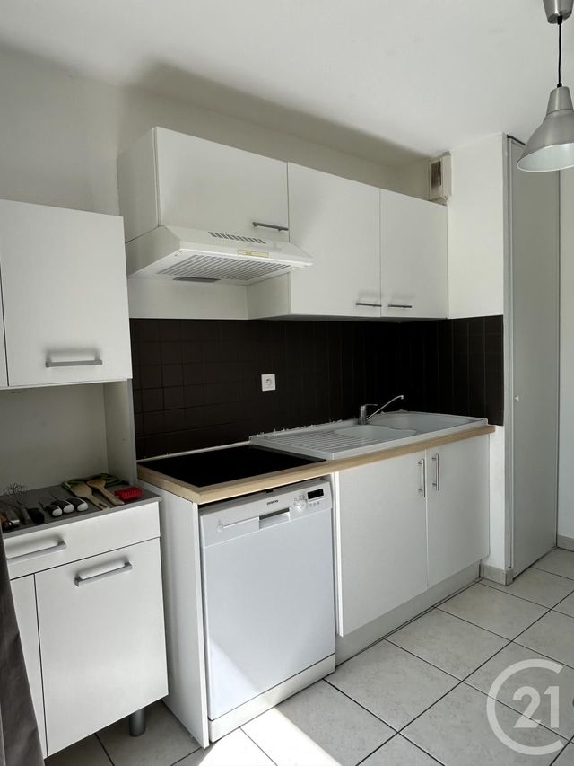 Appartement F3 à louer - 3 pièces - 58,46 m2 - Angouleme - 16 - POITOU-CHARENTES