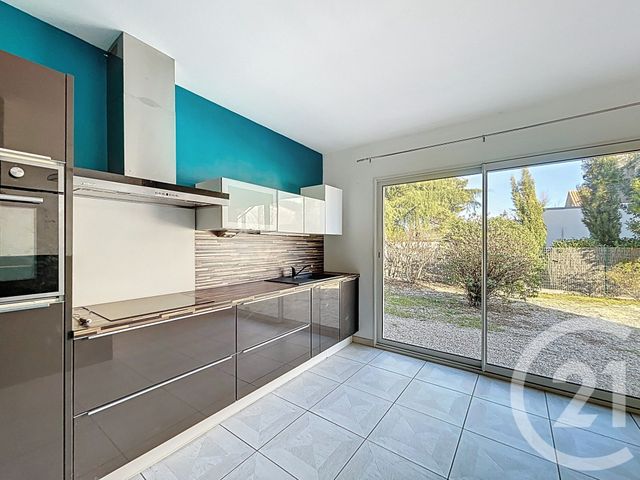 Maison à louer - 2 pièces - 74,72 m2 - L Isle D Espagnac - 16 - POITOU-CHARENTES