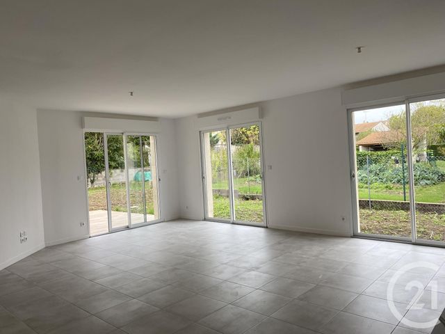Maison &agrave; louer - 4 pi&egrave;ces - 92,74 m2 - Angouleme - 16 - POITOU-CHARENTES