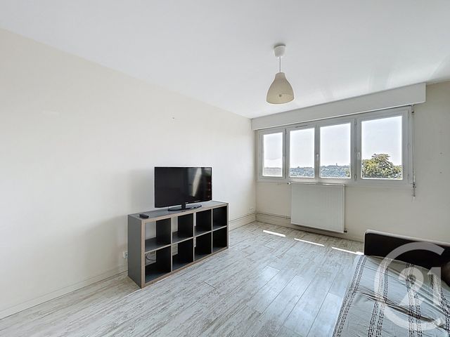 Appartement F2 &agrave; louer - 2 pi&egrave;ces - 45,80 m2 - Angouleme - 16 - POITOU-CHARENTES