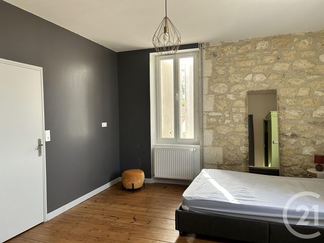 Appartement Chambre &agrave; louer - 1 pi&egrave;ce - 22,30 m2 - Ruelle Sur Touvre - 16 - POITOU-CHARENTES