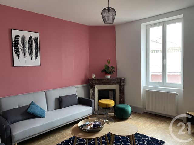 Appartement Chambre &agrave; louer - 1 pi&egrave;ce - 22,30 m2 - Ruelle Sur Touvre - 16 - POITOU-CHARENTES