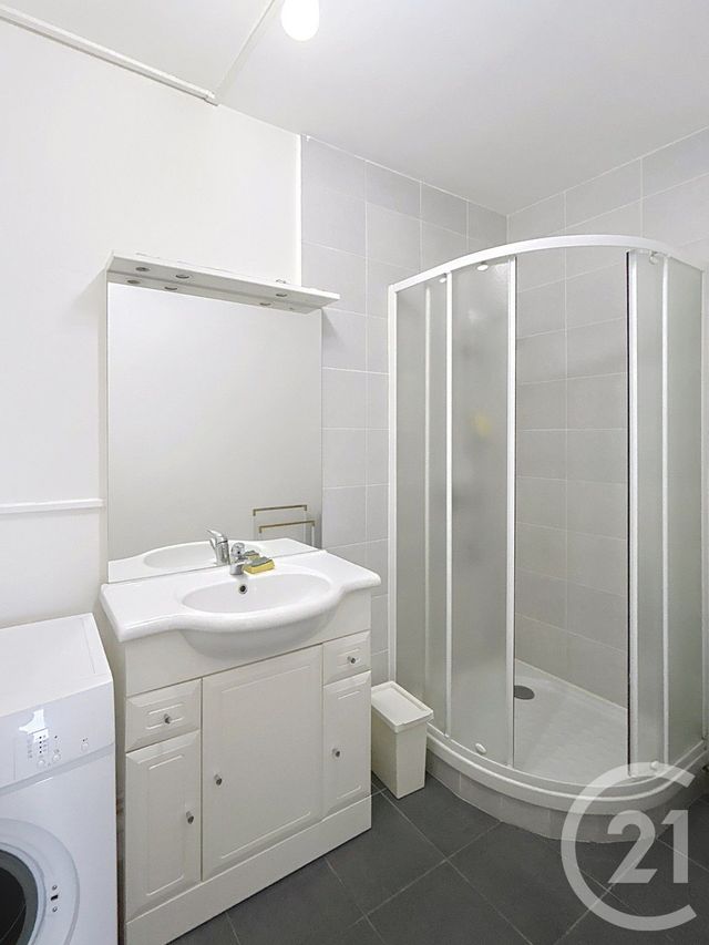 Appartement F2 &agrave; louer - 2 pi&egrave;ces - 44,55 m2 - Angouleme - 16 - POITOU-CHARENTES