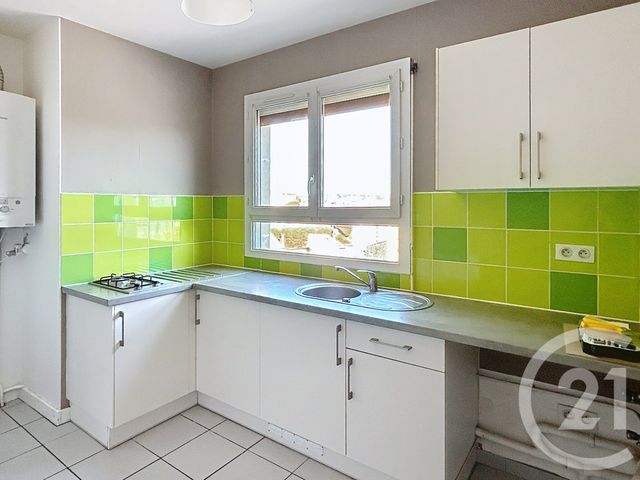 Appartement F1 &agrave; louer - 1 pi&egrave;ce - 32,64 m2 - Angouleme - 16 - POITOU-CHARENTES