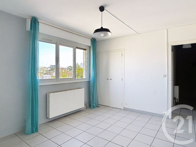 Appartement F1 &agrave; louer - 1 pi&egrave;ce - 32,64 m2 - Angouleme - 16 - POITOU-CHARENTES