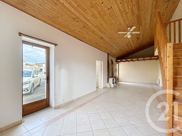 Maison &agrave; louer - 4 pi&egrave;ces - 106,15 m2 - St Saturnin - 16 - POITOU-CHARENTES