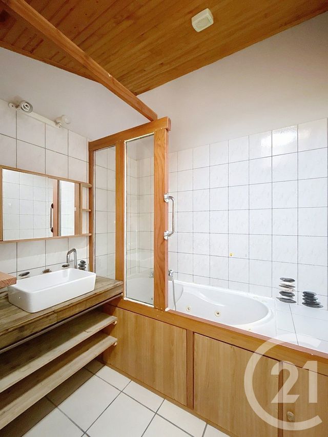 Maison &agrave; louer - 4 pi&egrave;ces - 106,15 m2 - St Saturnin - 16 - POITOU-CHARENTES