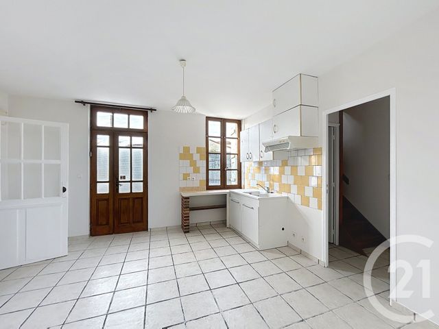 Maison &agrave; louer - 4 pi&egrave;ces - 106,15 m2 - St Saturnin - 16 - POITOU-CHARENTES