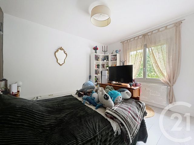 Maison &agrave; louer - 6 pi&egrave;ces - 185,72 m2 - Fleac - 16 - POITOU-CHARENTES