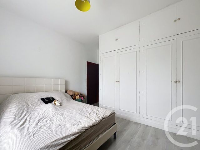 Maison &agrave; louer - 6 pi&egrave;ces - 185,72 m2 - Fleac - 16 - POITOU-CHARENTES