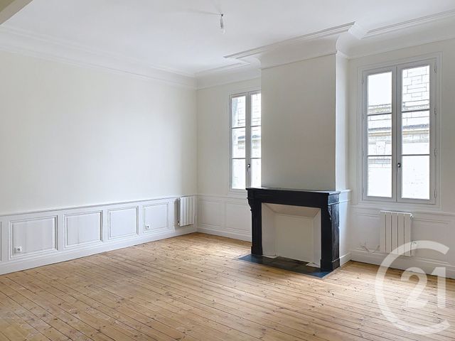 Appartement F3 &agrave; louer - 3 pi&egrave;ces - 71,70 m2 - Angouleme - 16 - POITOU-CHARENTES