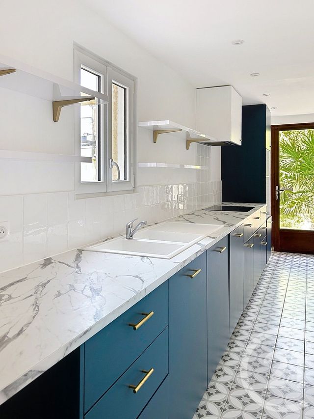 Maison &agrave; louer - 5 pi&egrave;ces - 114 m2 - Angouleme - 16 - POITOU-CHARENTES