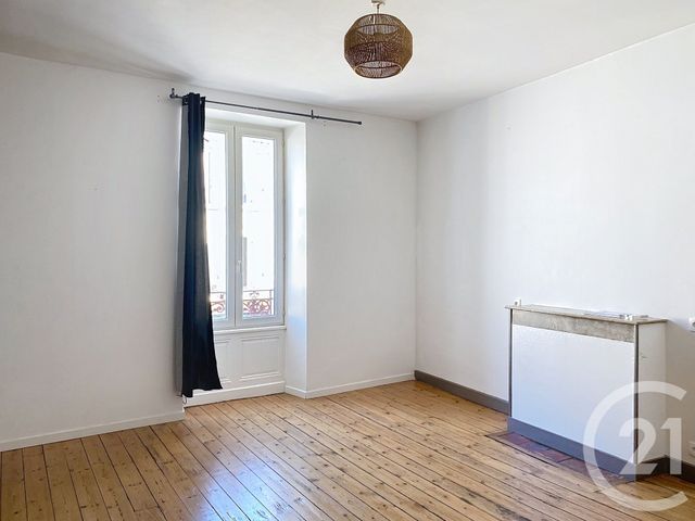 Maison &agrave; louer - 3 pi&egrave;ces - 81,63 m2 - Angouleme - 16 - POITOU-CHARENTES