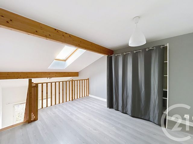 Appartement Duplex &agrave; louer - 2 pi&egrave;ces - 36,10 m2 - Angouleme - 16 - POITOU-CHARENTES