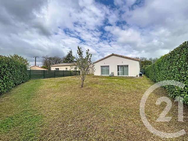 Maison &agrave; louer - 4 pi&egrave;ces - 91,74 m2 - La Couronne - 16 - POITOU-CHARENTES