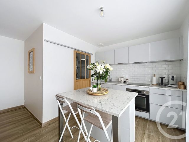 Maison &agrave; louer - 4 pi&egrave;ces - 91,74 m2 - La Couronne - 16 - POITOU-CHARENTES