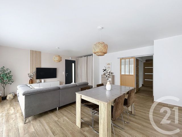 Maison &agrave; louer - 4 pi&egrave;ces - 91,74 m2 - La Couronne - 16 - POITOU-CHARENTES